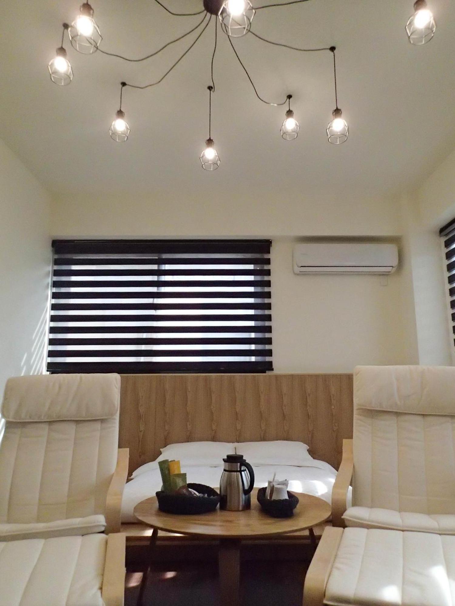 Meow G Cafe Hostel Hualien City Room photo